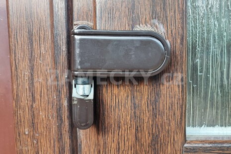 Dveře, které neposlouchají? Správný servis vám vrátí klid.