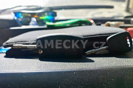 Autoklíč Ford Transit Ford Transit 2010: Záchrana v terénu – klíč s dálkovým ovládáním